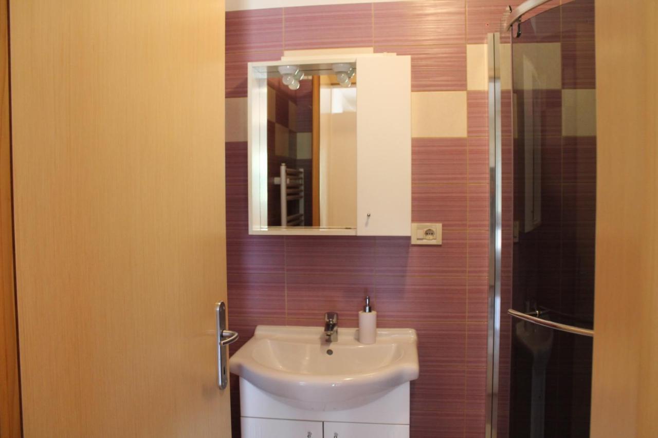 Apartmani Klaudija Valun Dış mekan fotoğraf