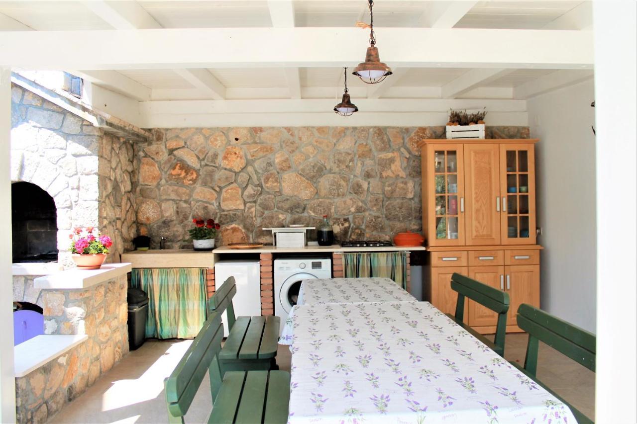 Apartmani Klaudija Valun Dış mekan fotoğraf