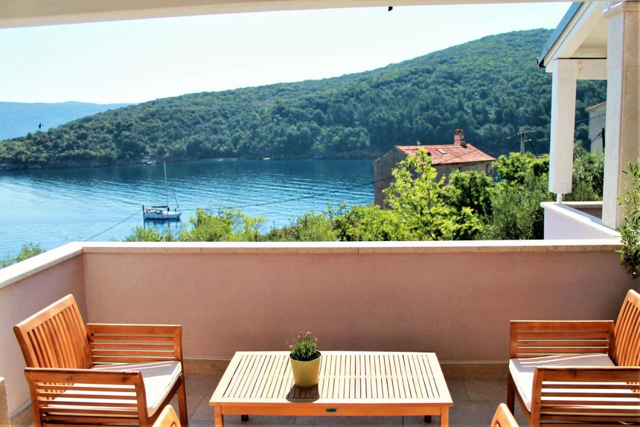 Apartmani Klaudija Valun Dış mekan fotoğraf