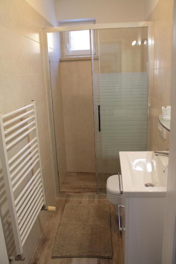Apartmani Klaudija Valun Dış mekan fotoğraf